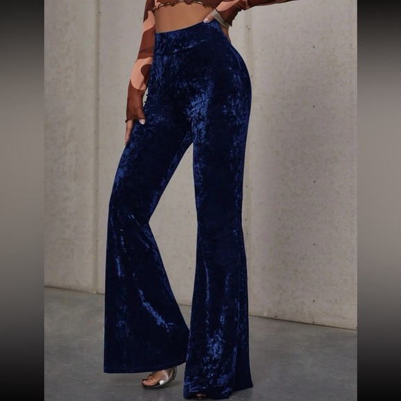 High Waist Velvet Flare Leg Pants - Picture 3 of 5